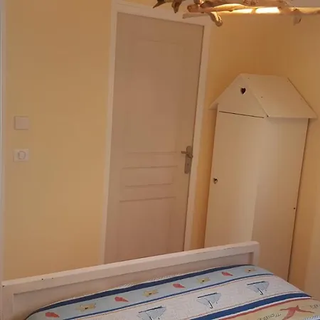 Maisonnette Bois Flottes